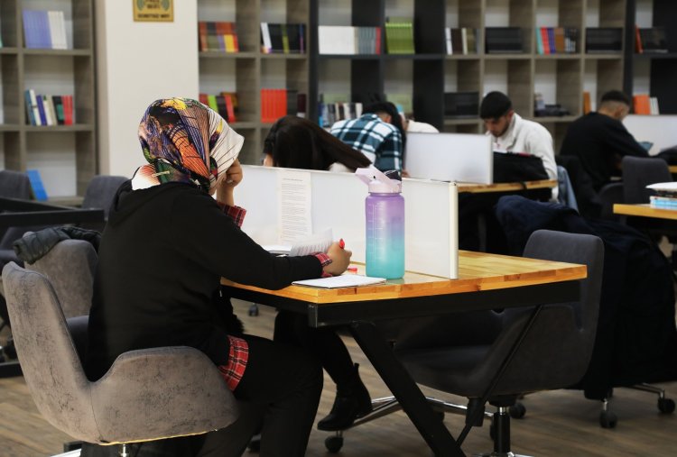 BÜYÜKŞEHİR BELEDİYESİ AÇTIĞI ETÜT MERKEZLERİYLE AİLELERİN DERSANE MASRAFLARINI ORTADAN KALDIRDI