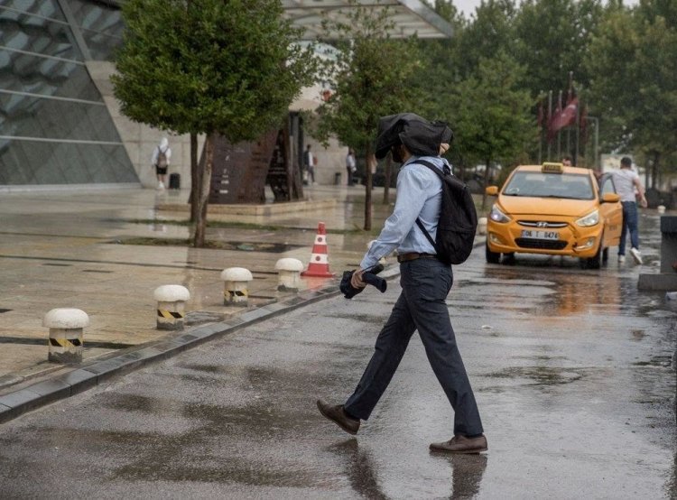 METEOROLOJİ UYARDI: 5 GÜNLÜK HAVA TAHMİNİNDE SICAKLIKLAR DÜŞÜYOR KAR GELİYOR