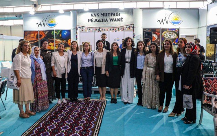 VAN BÜYÜKŞEHİR BELEDİYESİ TURİZM VE GASTRONOMİ FUARI'NDA YERİNİ ALDI