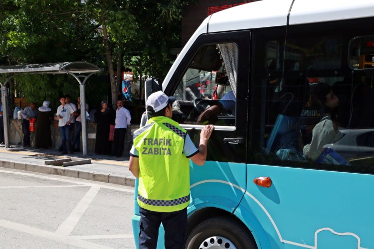 ARTAN ŞİKAYETLER ÜZERİNE BÜYÜKŞEHİR TOPLU TAŞIMA ARAÇLARINA DENETİM YAPTI