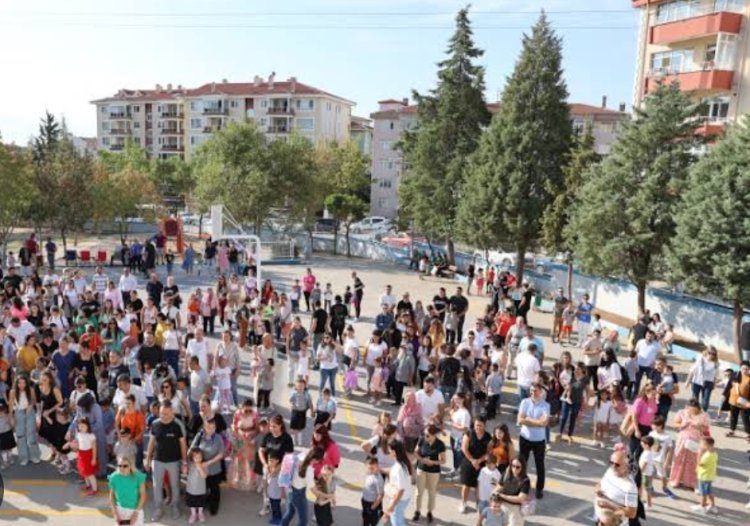 OKULLARDA İLK ZİL ÇALDI! ADAPTASYON HAFTASI BAŞLADI!