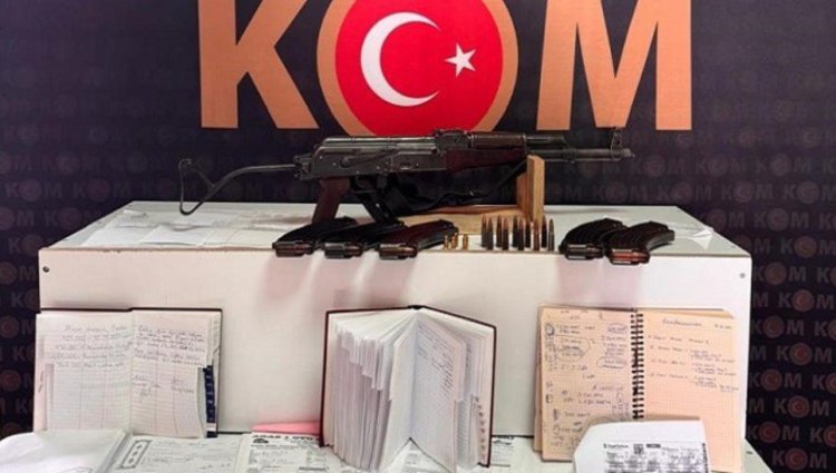 VAN'IN ERCİŞ İLÇESİNDE TEFECİ OPERASYONU: 5 GÖZALTI, MİLYON TL'LİK SENETLER ELE GEÇİRİLDİ!