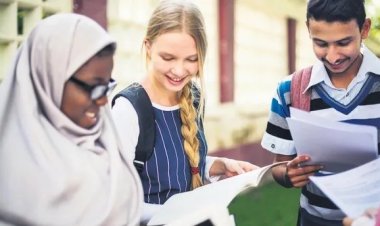 TÜRKİYE'DE 338 BİN 161 YABANCI ÖĞRENCİ VAR; PARLAK ÖĞRENCİ GİDİYOR!