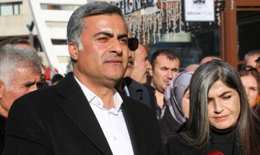 EŞBAŞKANLARDAN VAN HALKINA ÇAĞRI: HERKES İRADESİNE SAHİP ÇIKSIN