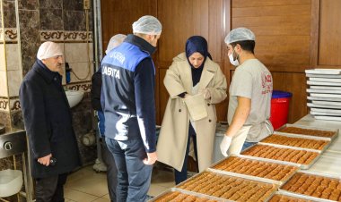 VAN BÜYÜKŞEHİR FIRIN VE MARKETLERİ DENETLEDİ