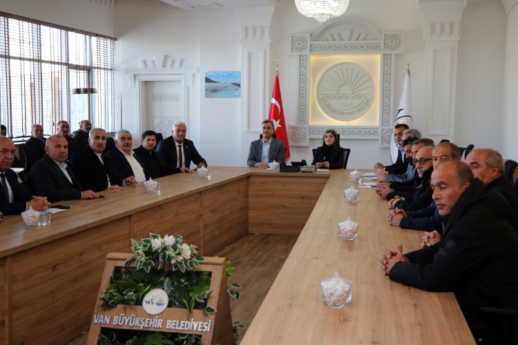 EŞBAŞKANLAR ŞOFÖR ESNAFI İLE BİRARAYA GELDİ 