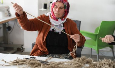 İpekyolu  Belediyesi 8 Mart'ı Kadınların Emeğiyle Örüyor 