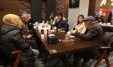 Eşbaşkan Uzunay, Saha Emekçileriyle İftarda Buluştu 