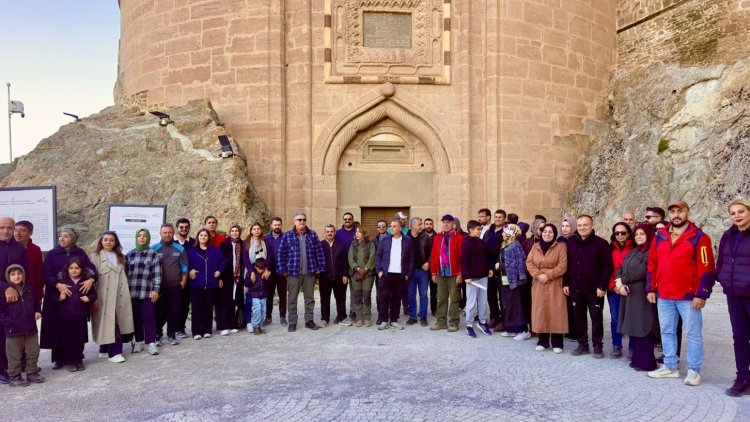 GÜRPINAR'DA TARİHİ İZ SÜRÜŞÜ