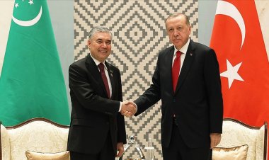 Cumhurbaşkanı Erdoğan'dan Türkmenistan'da: "Türkiye Arabuluculukta Önde Gelen Aktör"