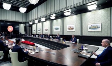 Kabine Yoğun Gündemle Toplanıyor: Terörle Mücadele, Asgari Ücret ve Yasa Dışı Bahis Masada