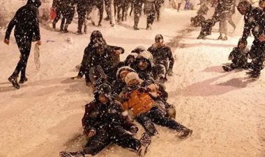 VAN'DA EĞİTİME KAR ENGELİ: 30 ARALIK SALI GÜNÜ OKULLAR TATİL!