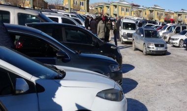 Van’da Otomotiv Piyasası "Açık Hava Müzesine" Döndü: Satışlar Yüzde 80 Düştü!