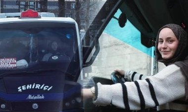 Direksiyon Başında Bir Hayal: Ebelik Öğrencisi Sude Naz’ın İlham Veren Hikayesi