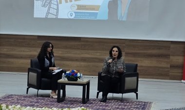 Yeşilçam Rüzgarı Van’da Esti: Hülya Koçyiğit Sevenleriyle Buluştu
