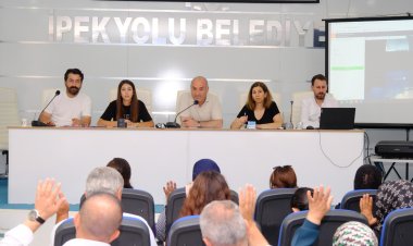 Şengal ve 33 Kurşun Katliamı İpekyolu Meclisi'nde Yüzleşme Çağrısıyla Anıldı
